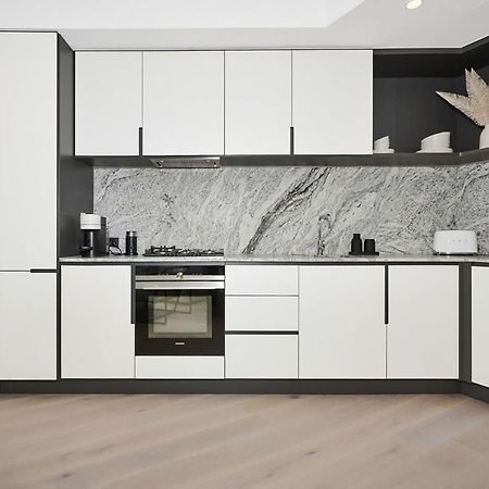 57Th At West Side Place Melbourne Bagian luar foto