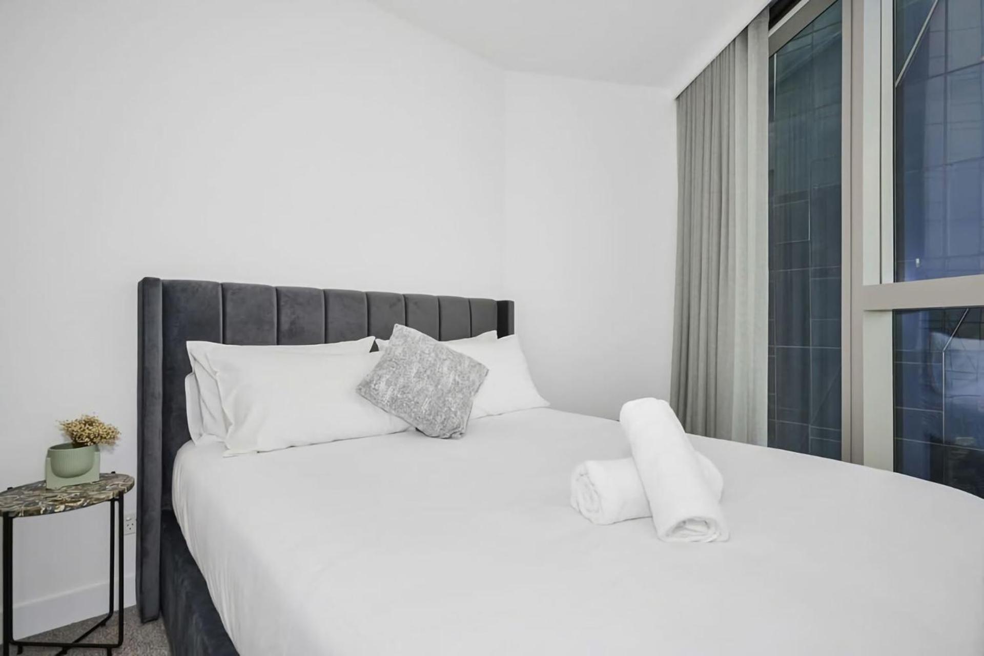 57Th At West Side Place Melbourne Bagian luar foto
